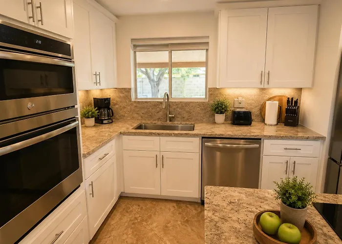 Lux Mins 2 Honor Health & Mayo Clinic Oldtown Holiday home *