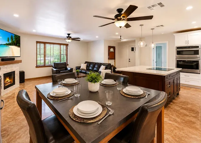 Lux Mins 2 Honor Health & Mayo Clinic Oldtown Holiday home